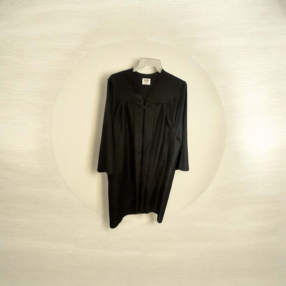 Jostens Matte Black Graduation Gown Size 5'7"-5'09"